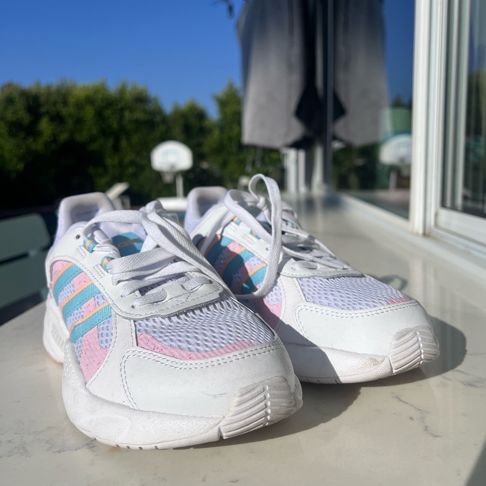 Adidas women tennis shoes size 6